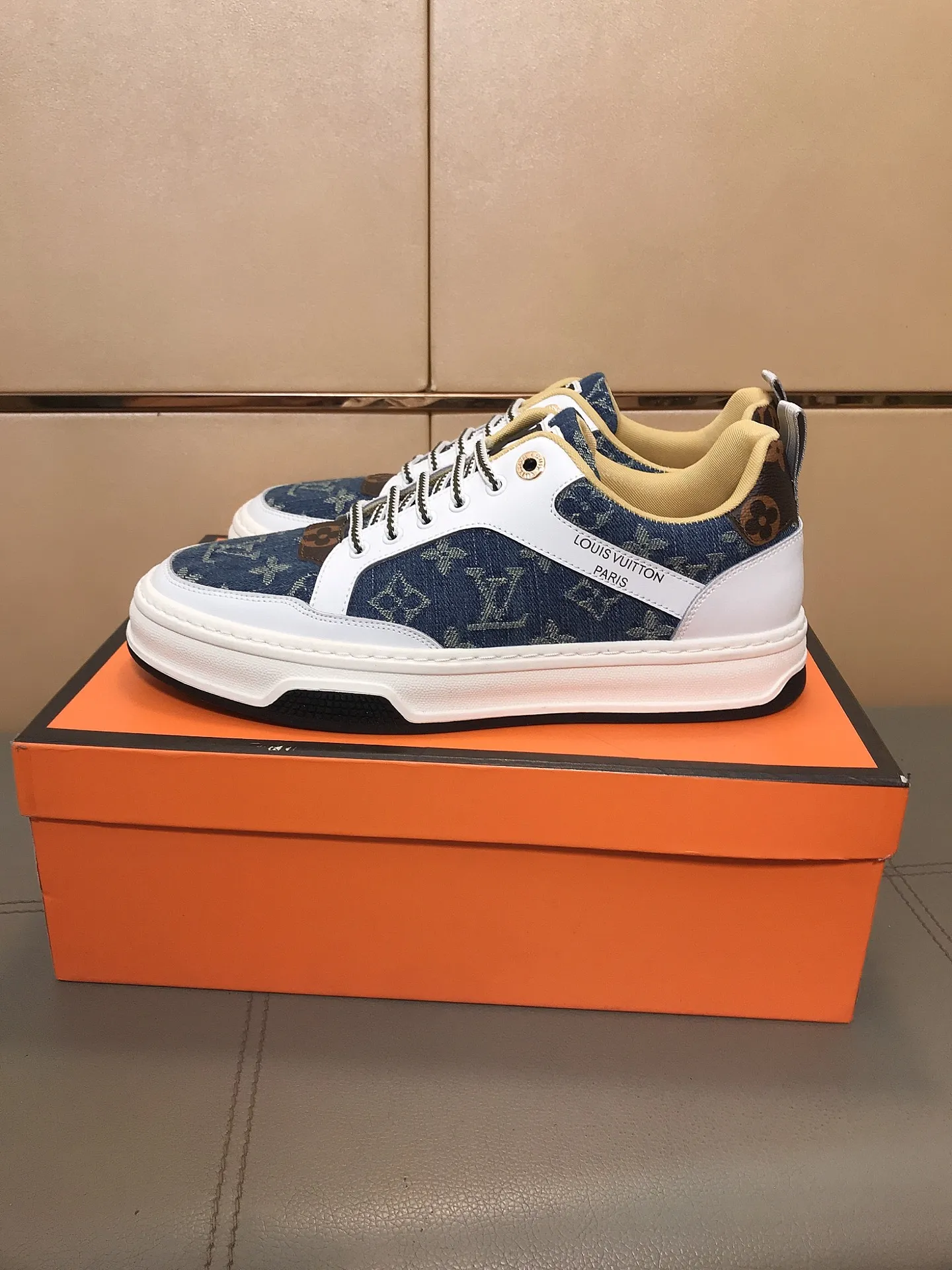 Ex-factory price 380🔥🆕Hot model [Louis Vuitton] LV🔝New Korean style casual men's shoes, high-end brand, the upper is made of Italian imported cowhide + brand printed fabric, and pigskin feet are made🔥, making walking more convenient and comfortable! Amazing work [color]! Create a fashionable personality to set off your uniqueness! A must-have for trendy men! Classic🔥Size: 38-44